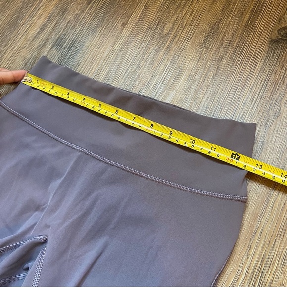 lululemon athletica Women's Leggings Ruched Petal-Hem - Picture 7 of 9